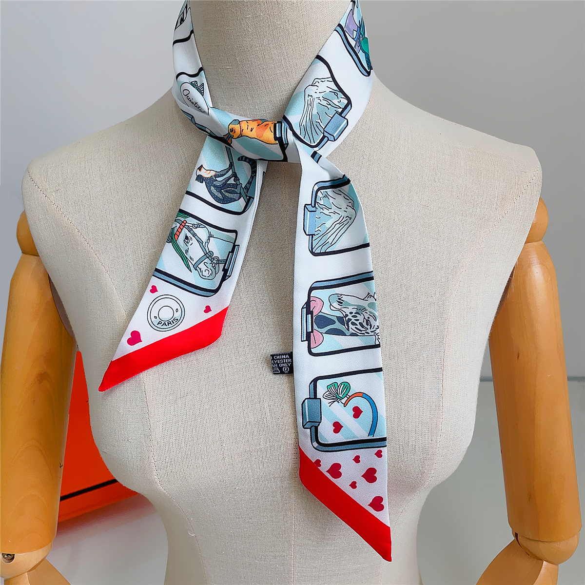Brand Design Twill 100% Silk S - Silk Neck Scarf 评论和价格