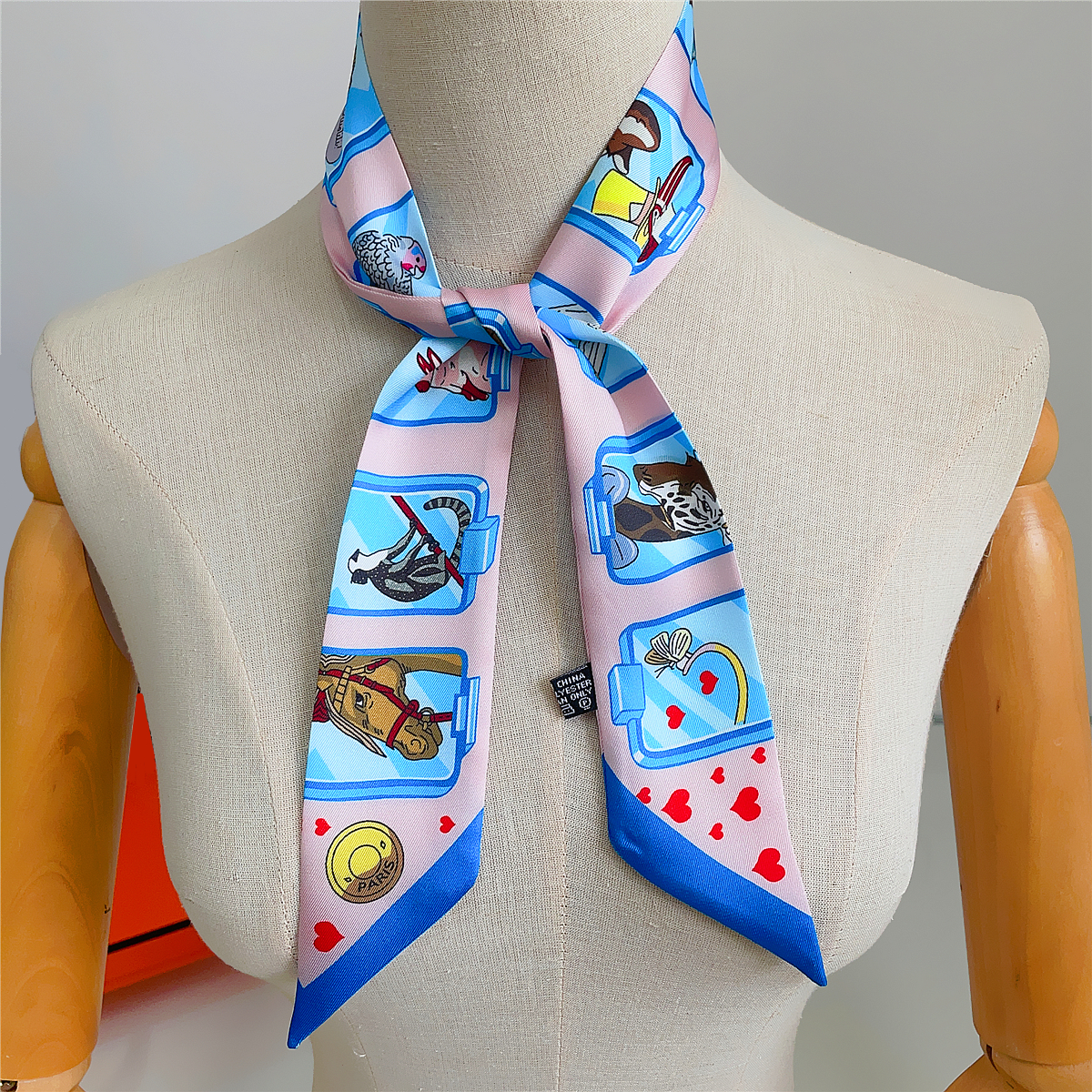 Brand Design Twill 100% Silk S - Silk Neck Scarf 评论和价格