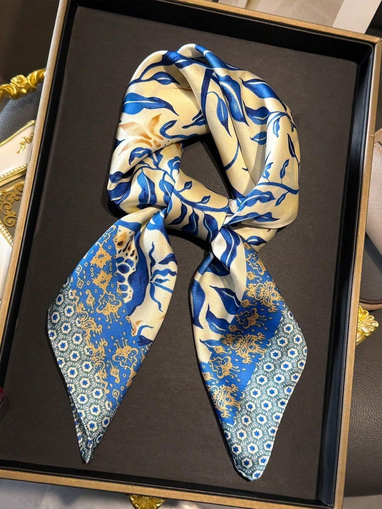 Luxury Brand Bohemia Print Squ - Silk Neck Scarf 评论和价格