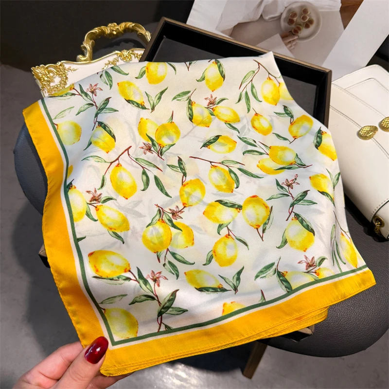 70cm Square Lemon Print Yellow - Silk Neck Scarf 评论和价格