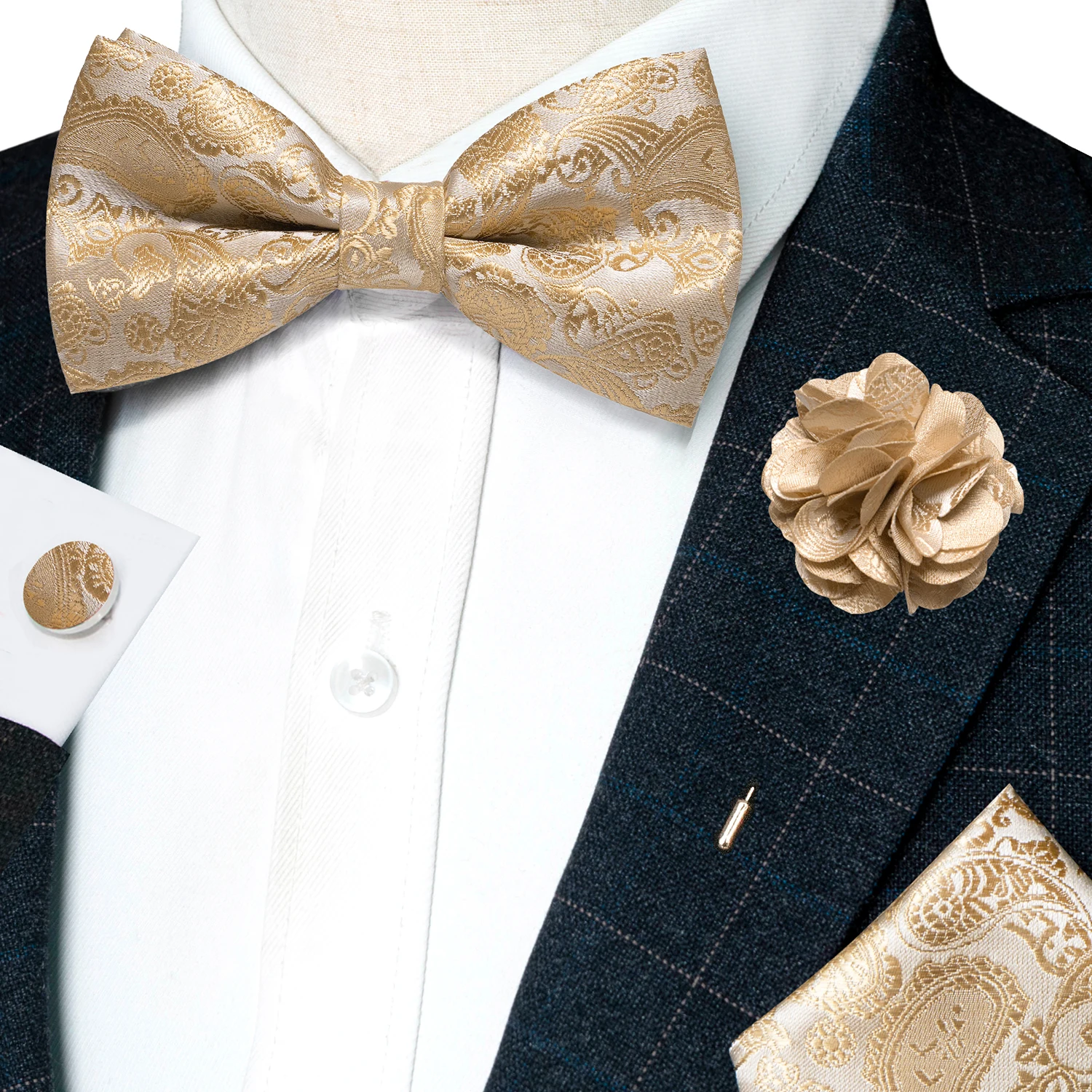 Champagne Silk Jacquard Paisle - Bow Tie Pre Tied 评论和价格