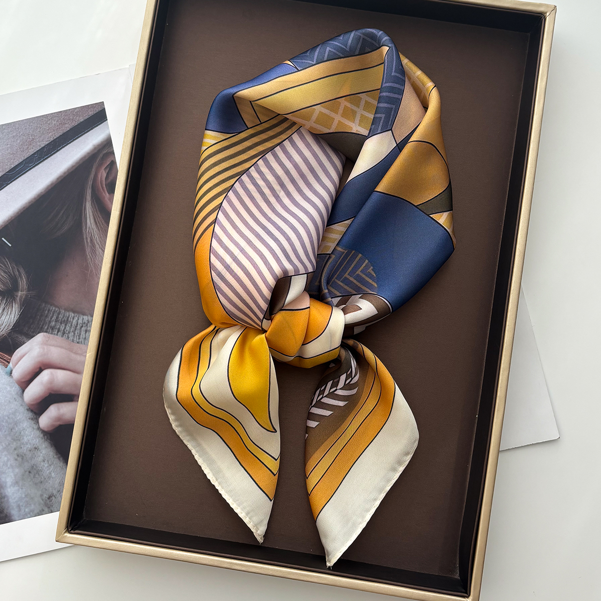 Luxury Square Scarf For Women  - Silk Neck Scarf 评论和价格