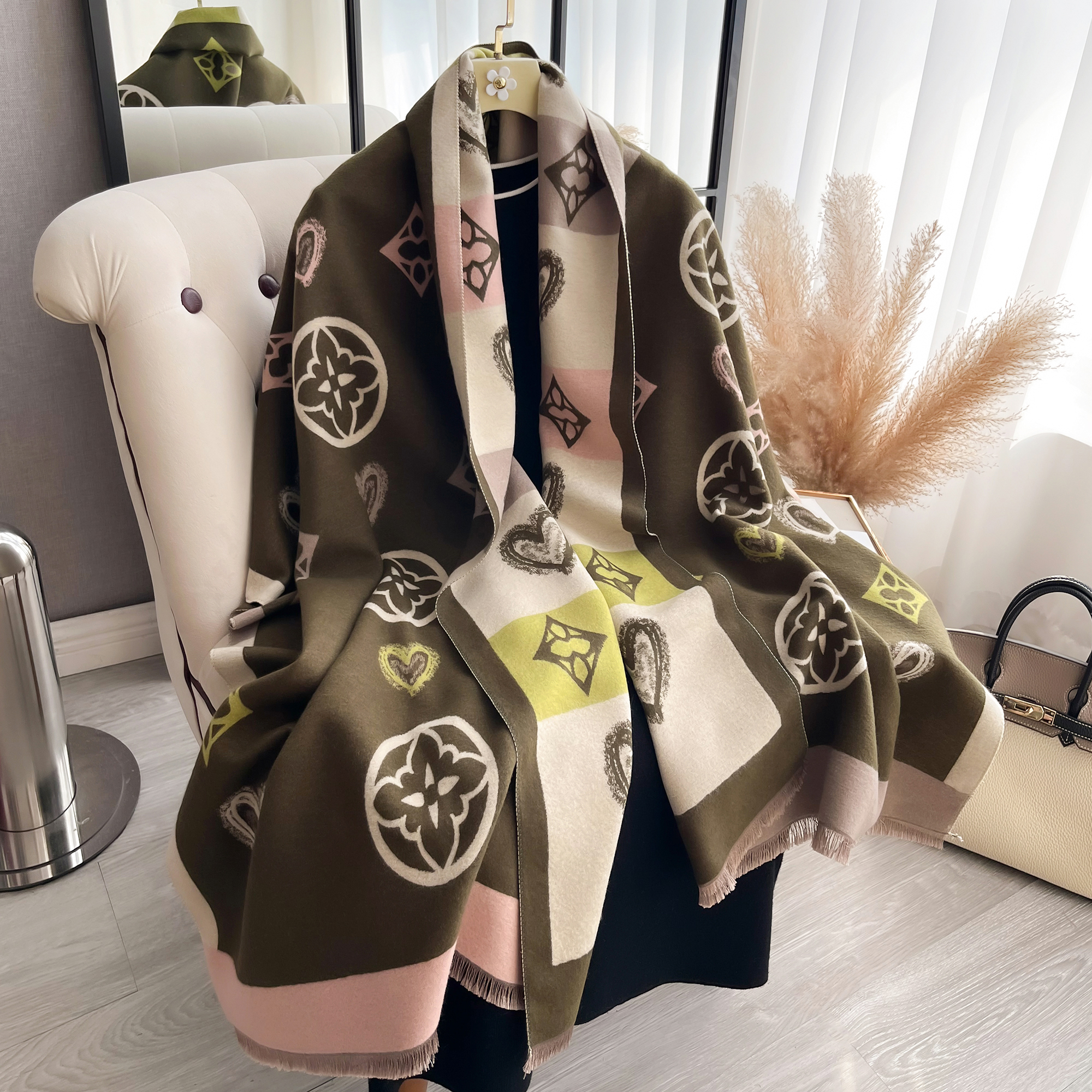 Luxury Cashmere Love Scarf Win - Woven Scarf Blanket 评论和价格