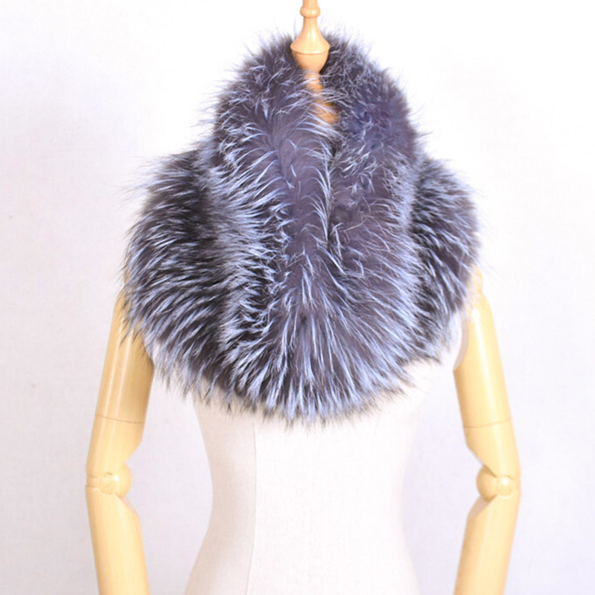 Luxury Satin Square Scarf Pais - Ascot Neck Scarf 评论和价格