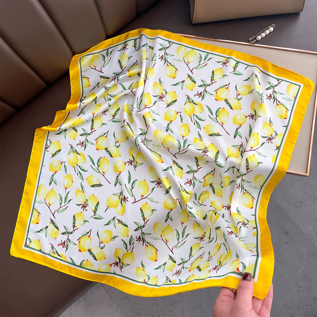 2025 New Yellow Lemon Print Sq - Scarf Silk Square 评论和价格